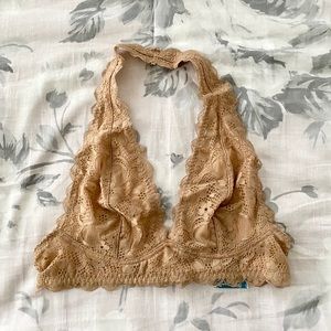 FREE PEOPLE // LACE HALTER BRALETTE